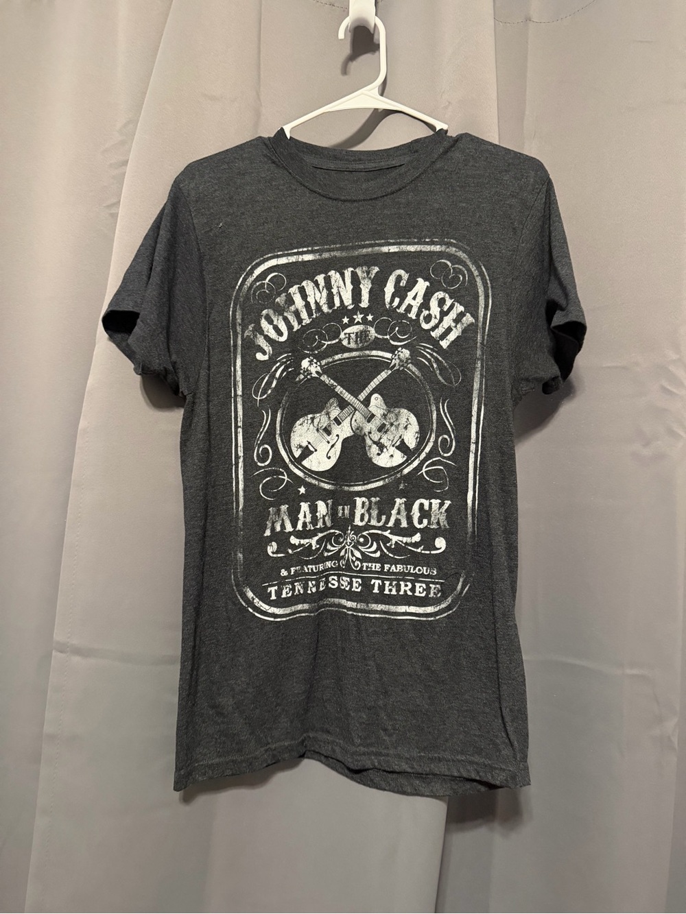 Johnny Cash Men’s Graphic Tee - Charcoal Gray